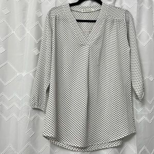 Jon & Anna Contemporary Size M  Blouse